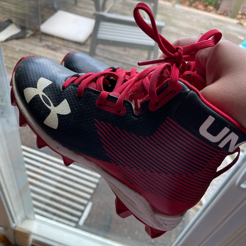 baseball cleats